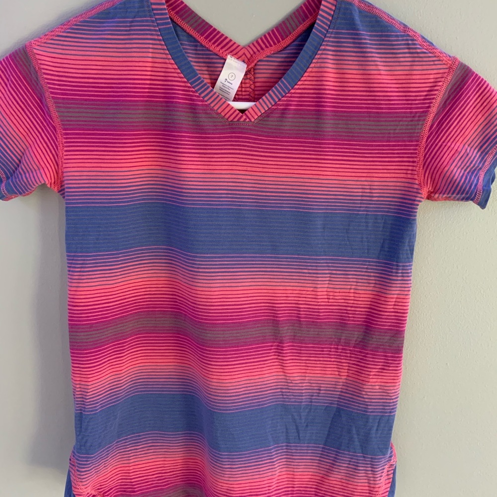 ivivva t shirt